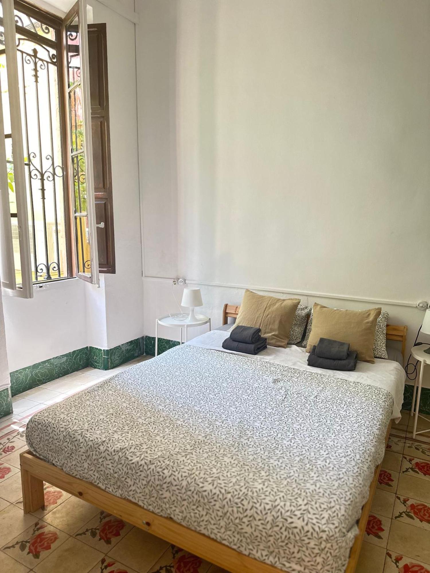 Habitacion Con Bano Privado 1 Cama De Matrimonio Valencie Exteriér fotografie